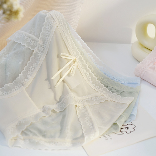 Summer new style ice silk quick-drying breathable and comfortable mid-waist underwear for women with hip-covering sexy lace antibacterial crotch women's underwear