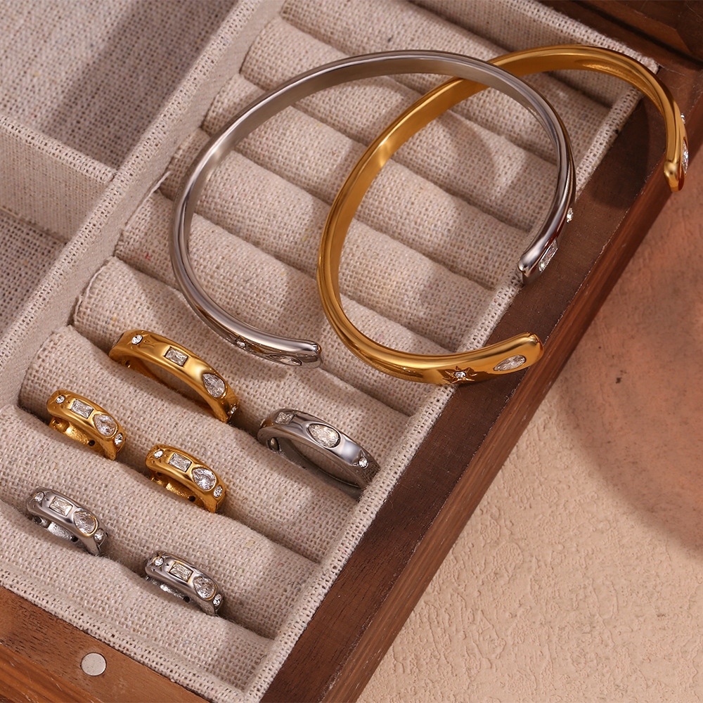 European and American Cross-border Simple Stainless Steel Plated 18K Gold Star Round Drill Water Drop Rectangular Geometric Zircon White Diamond Ring for Women