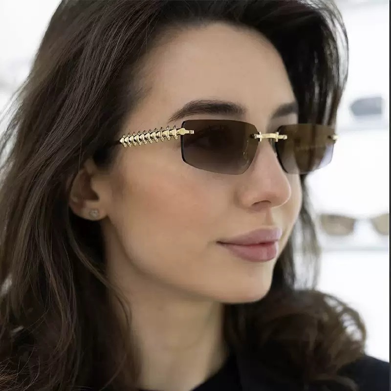 2026卡家新款欧美复古小方框无框切边墨镜男潮嘻哈铆钉腿太阳镜