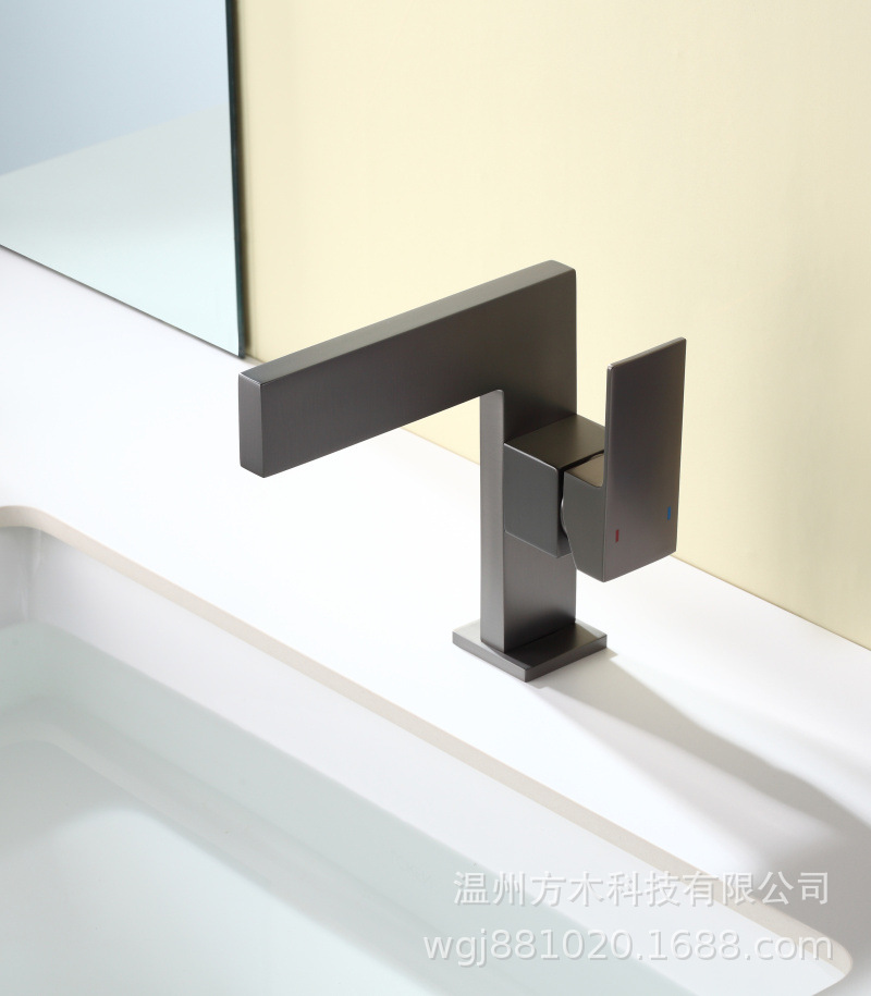 All-copper flat seven-shaped square creative bathroom, waterfall, single hole, single handle, side-opening basin, cold and hot water faucet for washing undefined
