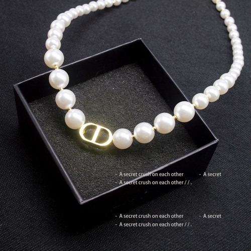 CD Pearl Necklace for Women - Summer, Light Luxury, Unique Design, High-Grade Splicing, Fashionable Style, Elegant Choker, Clavicle Chain