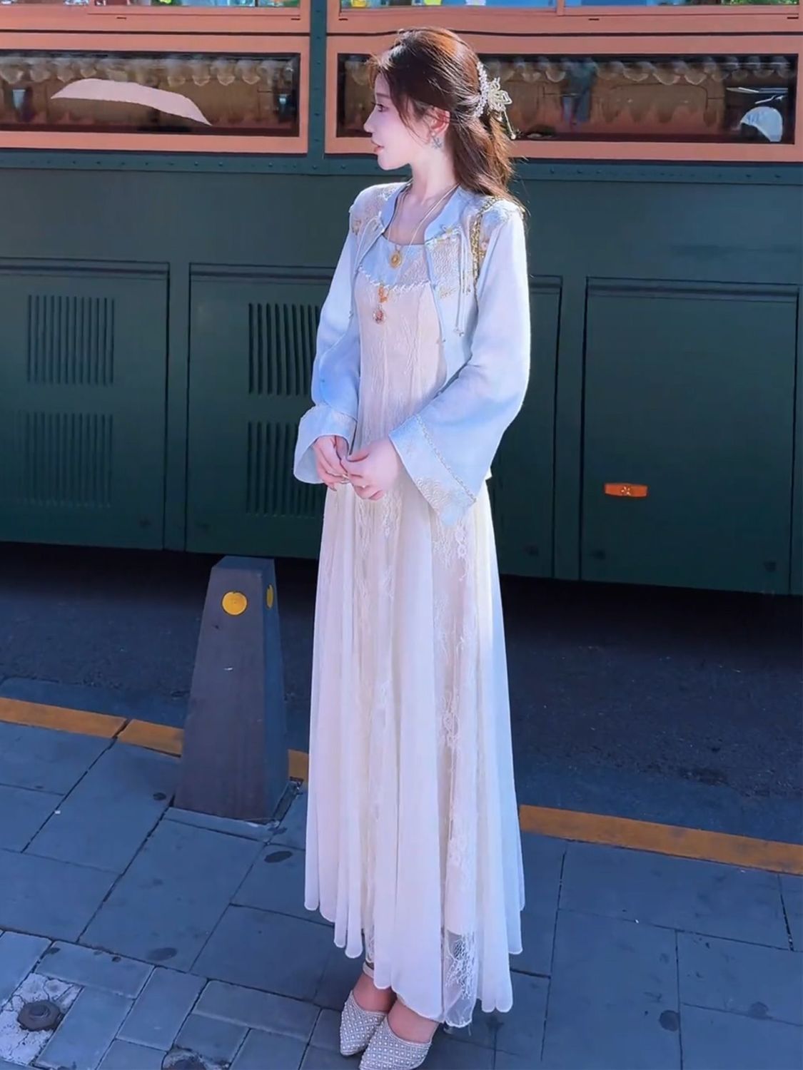 Early Autumn Cool Rich Daughter Outfit Suitable for Work, New Chinese Style National Satin Cheongsam Dress Set with Splicing