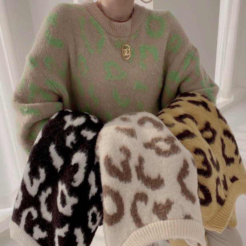 Demi-season design warm long-sleeve with a round collar