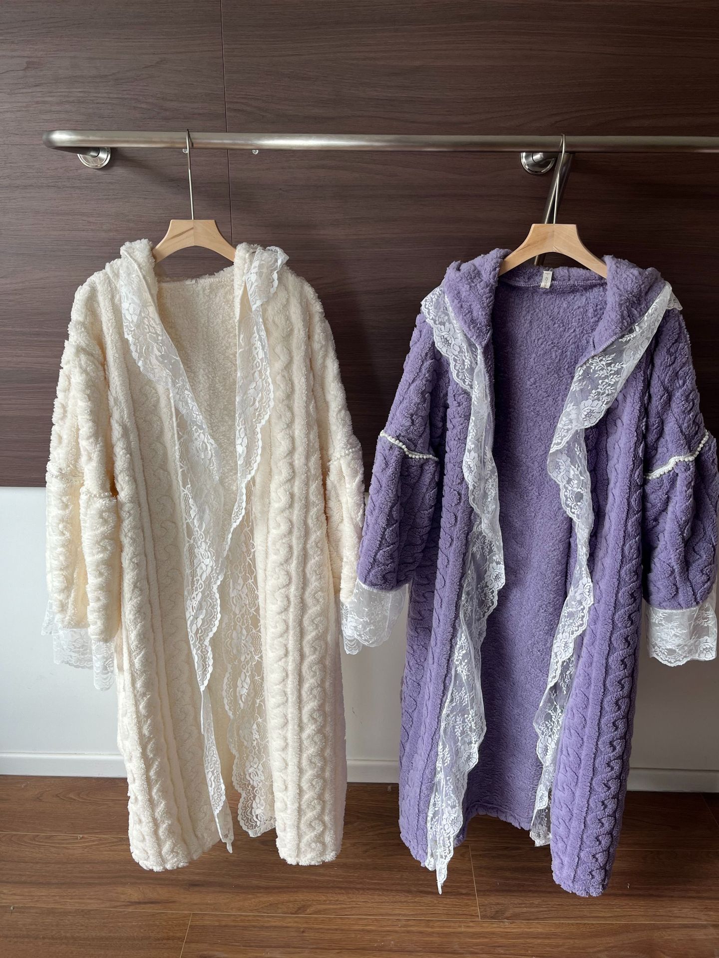 GraceChic Nachthemd aus französischer Spitze für Damen, Herbst und Winter, Korallenfleece, langes, sexy, mit Schnürung, hochwertiges Badekleid/Nachthemd im Prinzessinnenstil_voghion.com