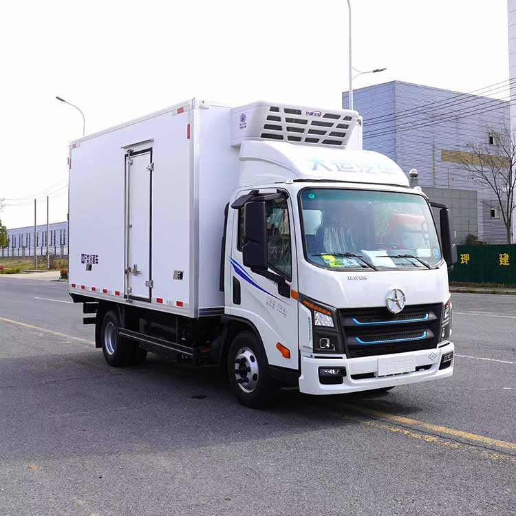 国六CNG天燃气冷藏车 蓝牌4米2速冻食品车 大运增程式冷链车