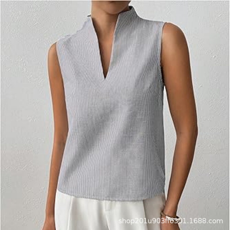 New European and American Fashion V Neck Street Trendy Stylish Sexy Sexy Slim Top Pure Color Cut Out T-Shirt New European and American Fashion V Neck Street Trendy Stylish Sexy Sexy Slim Top Pure Color Cut Out T-Shirt
