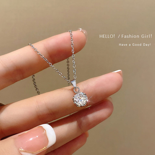 Instagram-style, luxe yet understated: Zircon Pendant Titanium Steel Necklace for Women—A Unique, Versatile, Minimalist Chic Neckpiece with a Premium, Sophisticated Clavicle Chain Look.