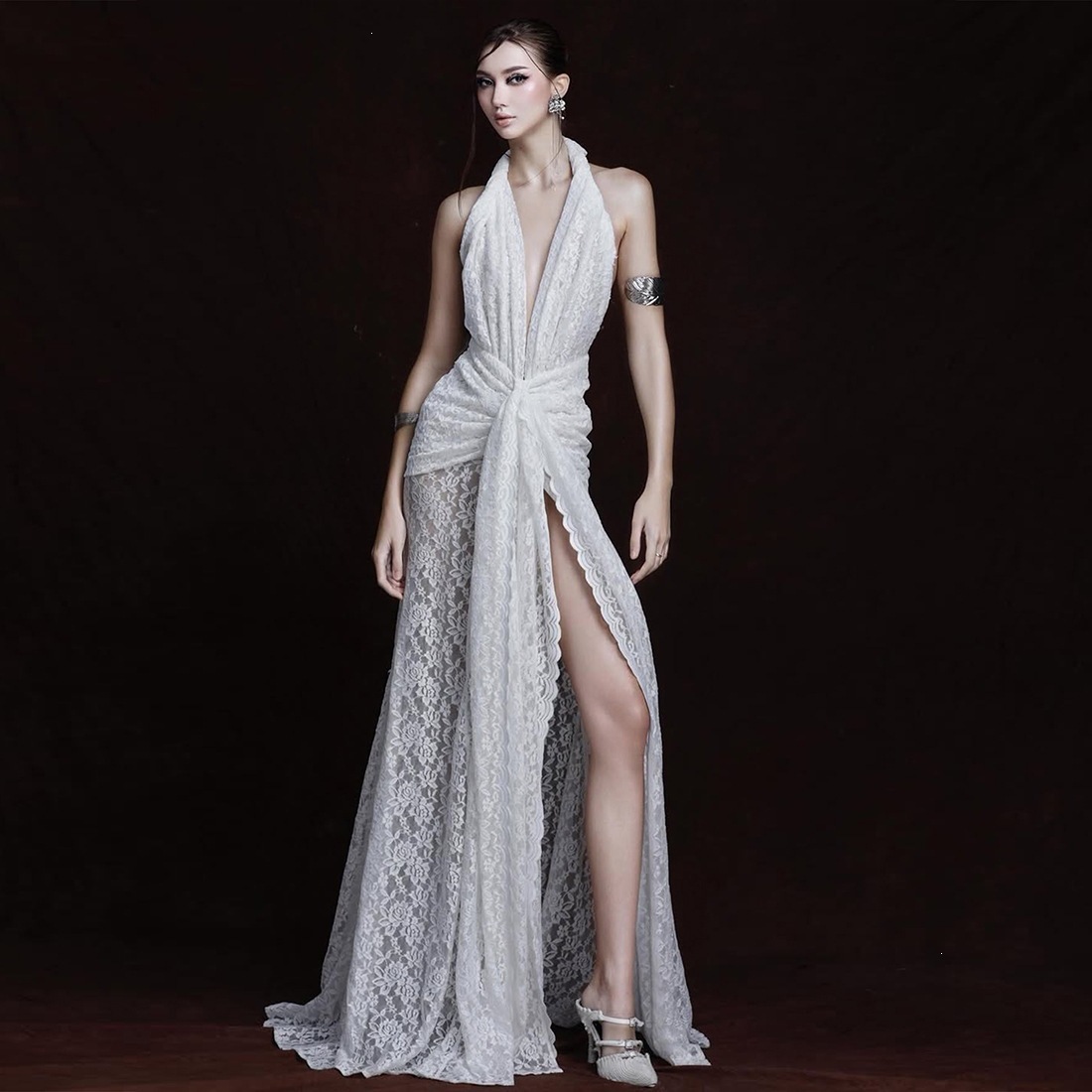 2026 European and American Cross-Border Summer New Style Elegant and Stylish Niche Design Lace Patchwork Halter Deep V-Neck Dress