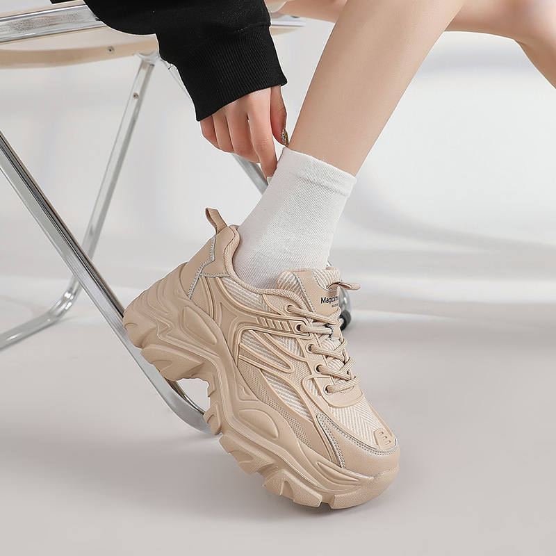 Augusto Daddy zapatos de mujer de suela gruesa 2023 Verano nueva moda adelgazante muffin casual zapatos para correr ins