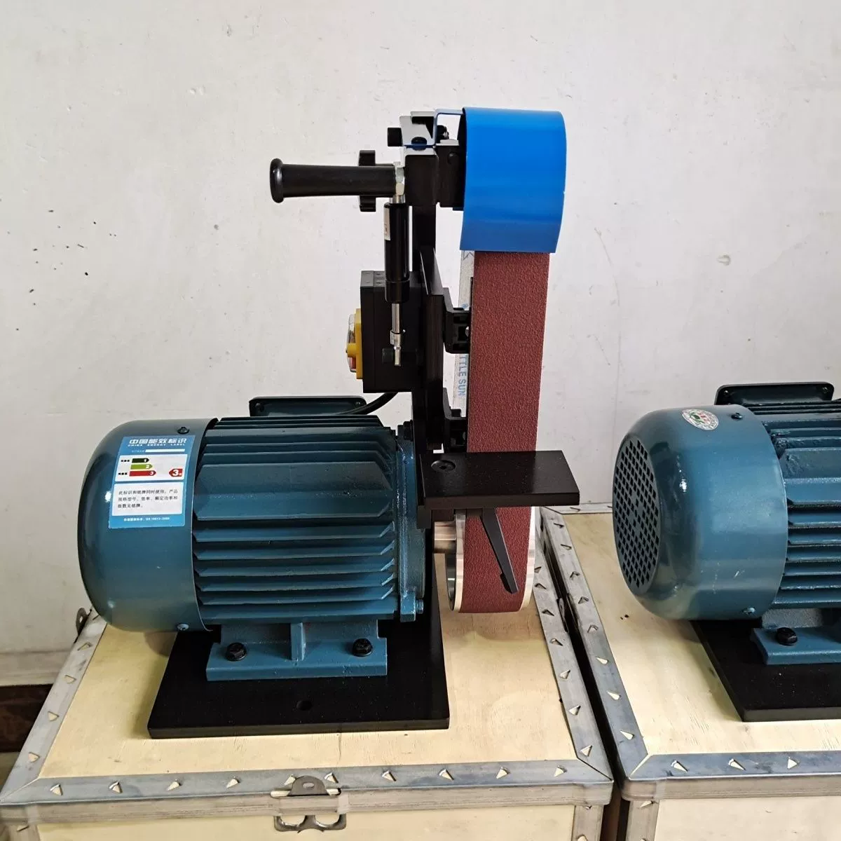 Шлифовальный ленточный станок маленький 915 металлический шлифовальный дом промышленность многофункциональный настольный вертикальный шлифовальный шкив износостойкий отечественный