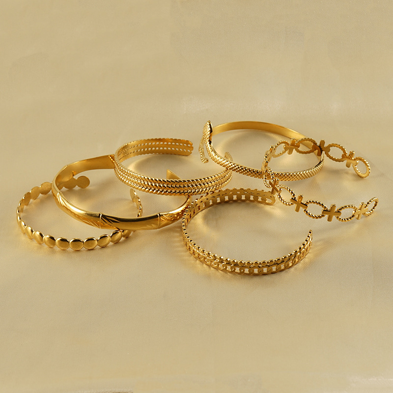 Holiday, Street Occasion Wholesale Retro Geometric Snake Stainless Steel Bangle