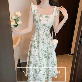 好质量冰丝新款夏装吊带裙子胖妹妹遮肚显瘦高级感碎花连衣裙