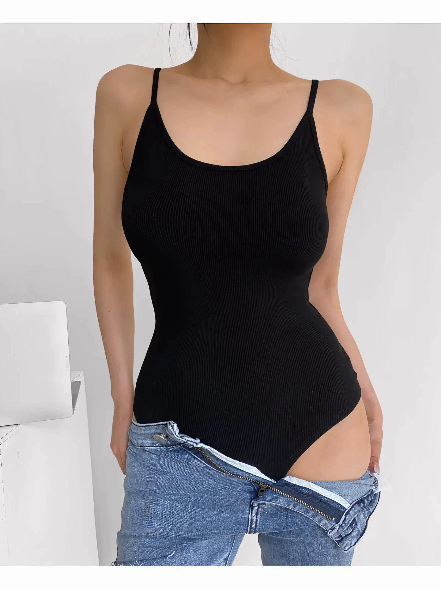 Сексуальный летний bodysuit (боди), открытая спина, европейский стиль, обтягивающий, красивая спина, утягивающий эффект