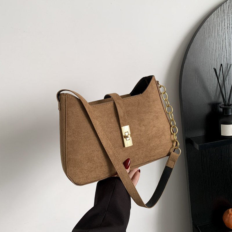 Bolso de nicho coreano para mujeres 2024 nuevo estilo de alta sensación bolso de brazo portátil personalidad bolso de hombro de moda