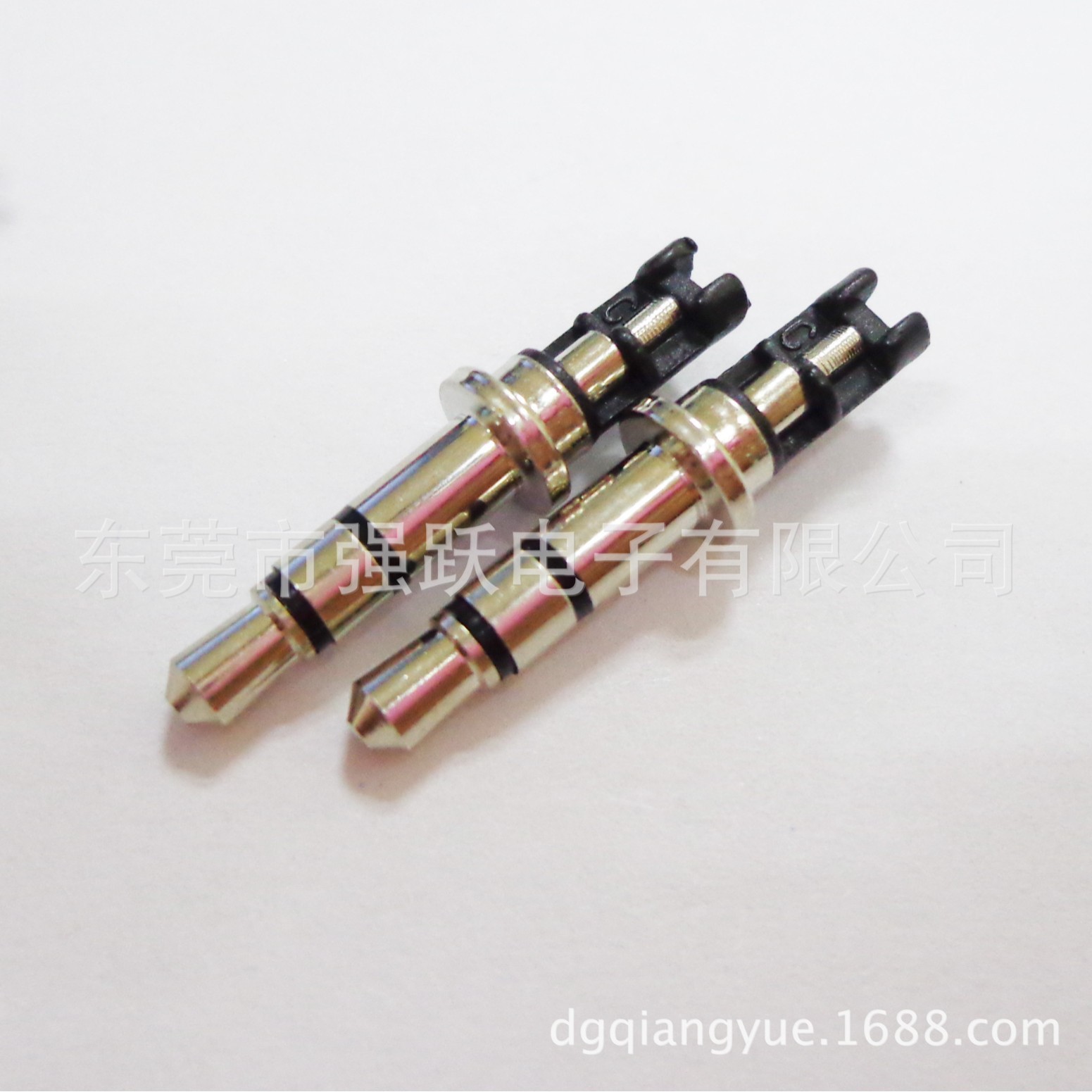 供应3.5立体耳机插头音频插头 3.5 mm直插入耳式重低音立体