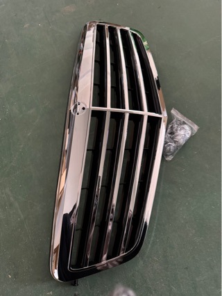 Suitable for Mercedes-Benz W212 Front Bumper Radiator Grille 2128801083 Chrome-Plated Special Edition