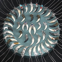 男士霸气仿真狼牙不锈钢项链批发潮流个性外贸跨境亚克力牙齿配饰