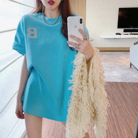 一件代发女装夏季新款韩版宽松短袖T恤女3D立体凹凸反光印花上衣