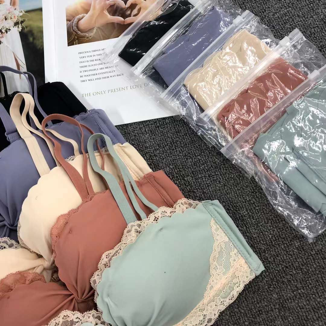 Vietnam Malasia nuevo pecho brillante pequeño push up ajustable medio grueso taza de algodón suave sujetador traje