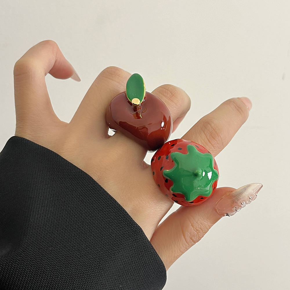 28g Weight Cute Modern Style Apple Strawberry Alloy Resin Enamel Plating Women's Rings
