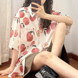 日系潮牌水蜜桃满印短袖衬衫女夏季慵懒风休闲时尚宽松百搭花衬衣