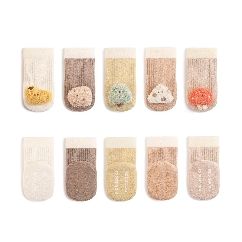 Calcetines de bebé otoño y invierno lindos calcetines de dibujos animados engrosados calcetines antideslizantes para niños y niñas en el interior