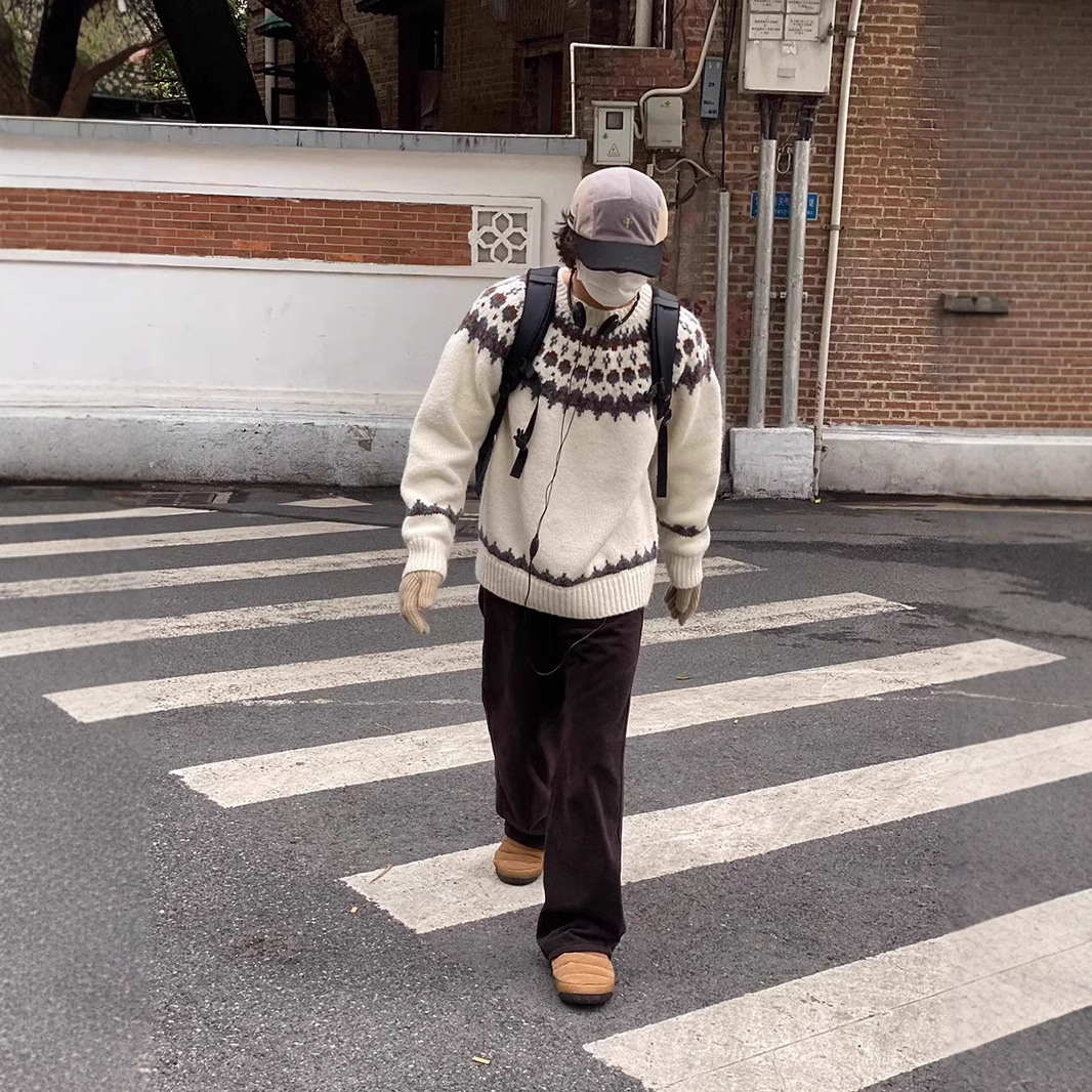 Autumn and Winter Round Neck Sweater Nordic Ethnic Style Design Sense Knitted Sweater Top Thick Needle Thick Pullover Sweater for Men