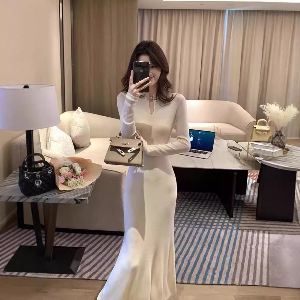 New Chinese Cheongsam Women's Autumn and Winter Coat Inner Elegant Fishtail Long Dress Engagement Dress White Knitted dress