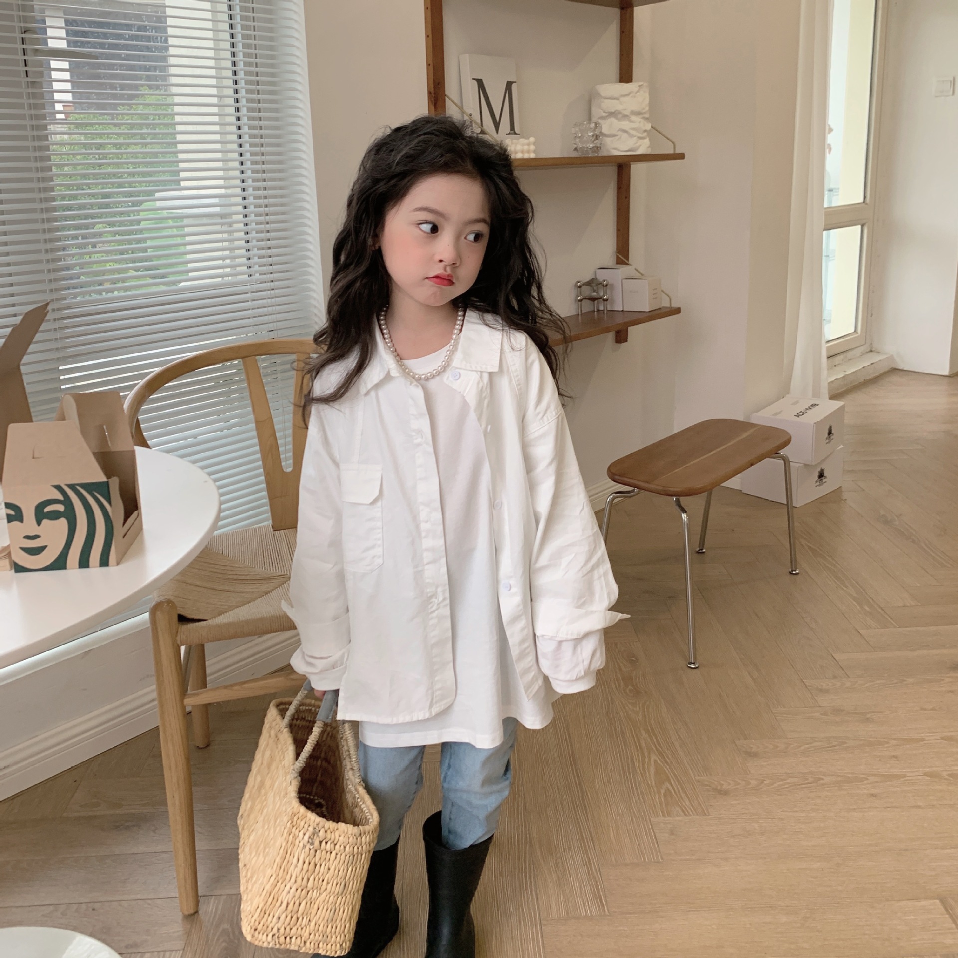 2023 primavera nueva Corea del Sur ropa para niños color sólido camisa irregular abrigo bebé casual manga larga top