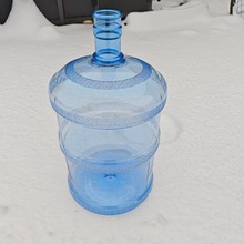 18.9L����ˮͰPCʳƷ��ˮͰ780g�Ӻ񰼵�䓻�5�Ӂ��VȪˮͰ