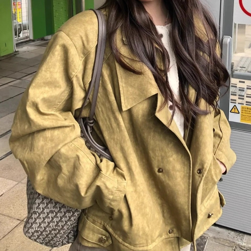 Autumn 2025 New Motorcycle Jacket Design Casual Jacket Top American Retro Rivet Loose Jacket for Women