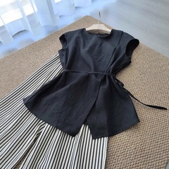 黒ラミーラウンドネックノースリーブベストシャツ女性のための夏薄い優しいスタイルウエストレースアップスリットトップ
