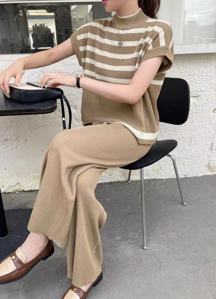 420g Weight Short Sleeve Sleeve Length Viscose fiber Fabric Type Pant Co-ord Set Sets Type 2 Pieces Set Quantity Daily Occasion Round Neck Neckline Regular Fit Fit Type Stripe Pattern Spring Season Women's Gender Elegant Style Daily Women's Elegant Stripe Viscose Fiber Pant Co-ord Set Pants Sets 12