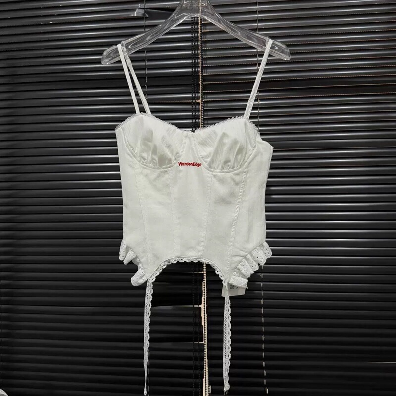 2025 American Style Hot Girl Design Sense Tight Waist White Cotton Embroidered Vest Lace Stitching Slim-Fit Slimming Sling