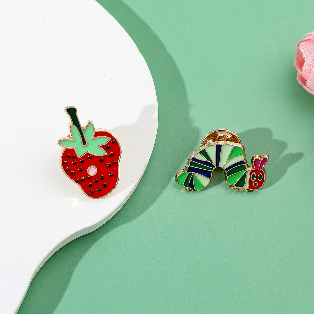 4g Weight Brooches Classification Holiday, Daily Occasion Alloy Material Cartoon, Strawberry Pattern Unisex Gender Enamel Design Casual, Cute Style Casual Cute Pin Cartoon Strawberry Alloy Enamel Unisex Brooches 19