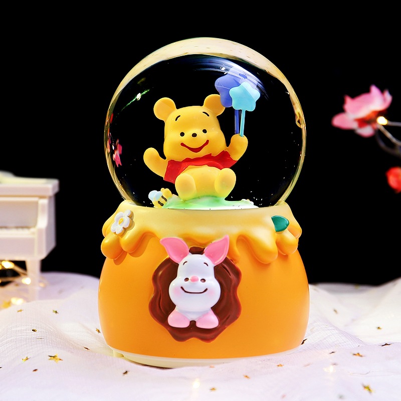 Pequeño libro rojo explosión dulce oso amarillo bola de cristal adornos luminosos giratorios caja de sonido regalos de vacaciones para niños