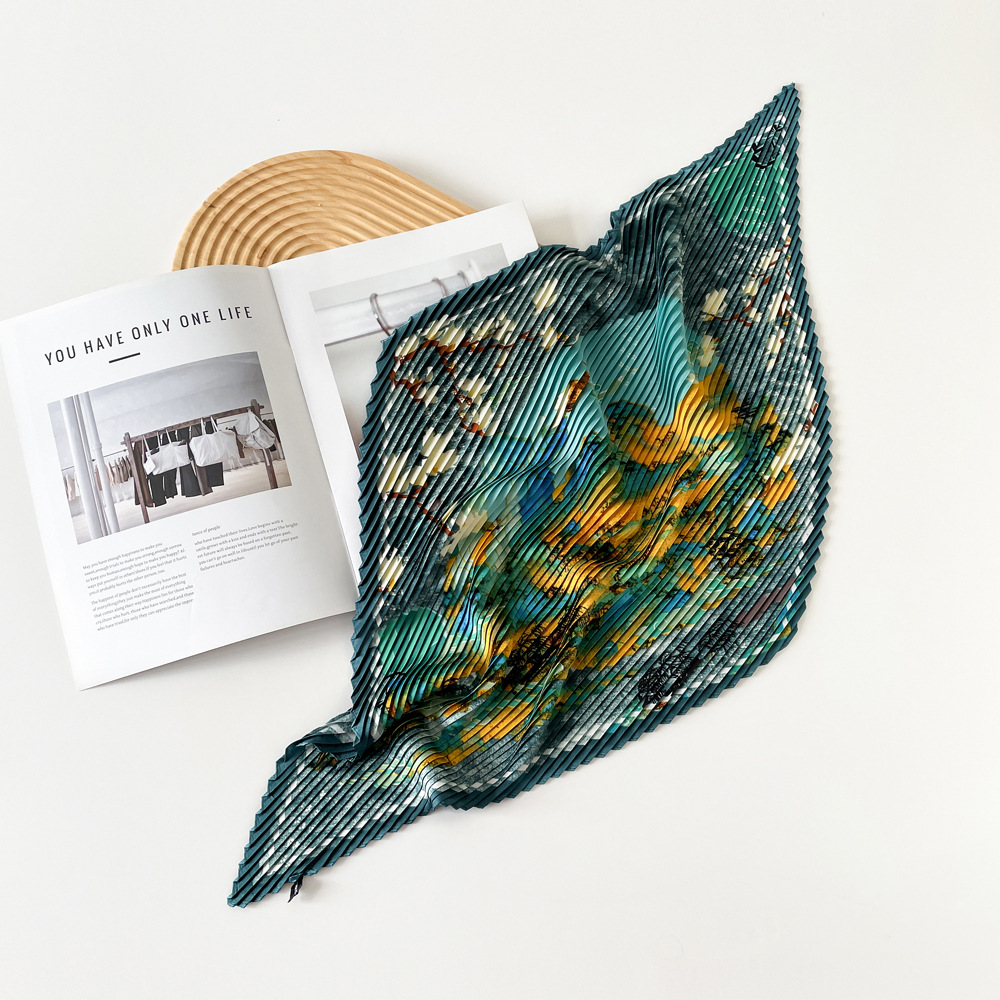 Women's Fairy Style Solid Color Satin Printing Silk Scarf display picture 13
