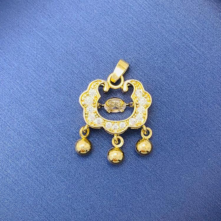 Tiktok Venta caliente colgante al por mayor auto-seleccionado 100 cobre colgante único con fuente de cadena de fábrica al por mayor sin cadena