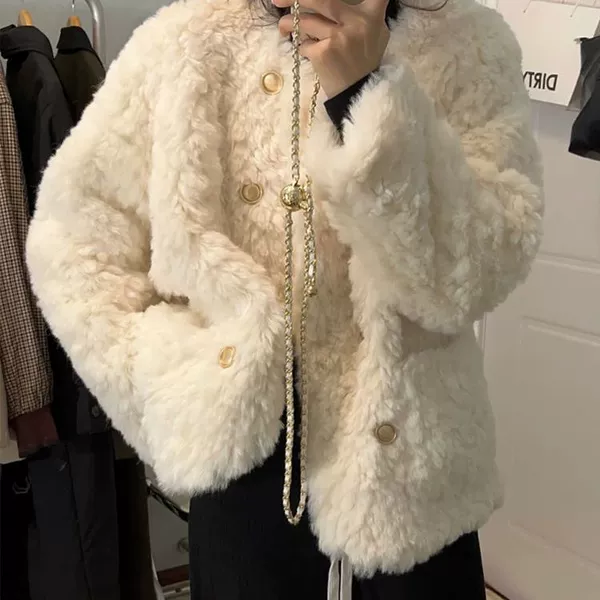 Beige, Chanel style