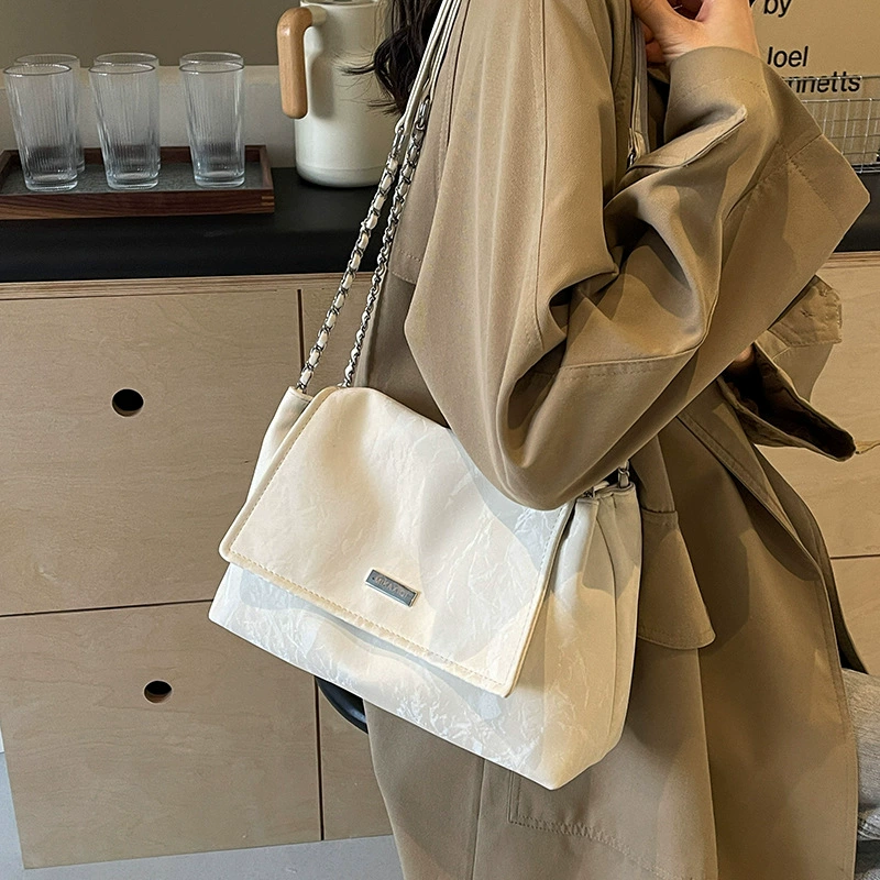 Сумка через подмышку, стиль высшего класса