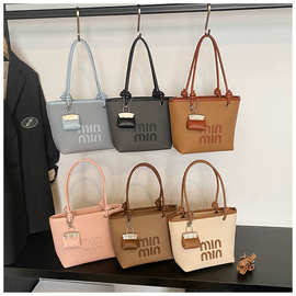 ins小众设计手提包包女2025新款韩版单肩包质感斜挎包bags女包潮