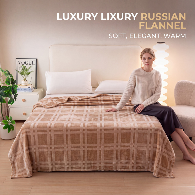 New gold stripe jacquard blanket, flannel shiny silk gift blanket, coral fleece office nap blanket, popular export product New gold stripe jacquard blanket, flannel shiny silk gift blanket, coral fleece office nap blanket, popular export product