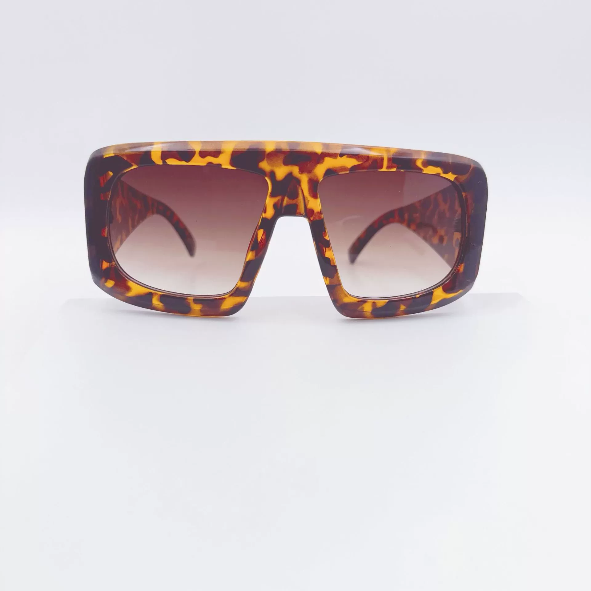Retro square sunglasses, UV protection, custom-made