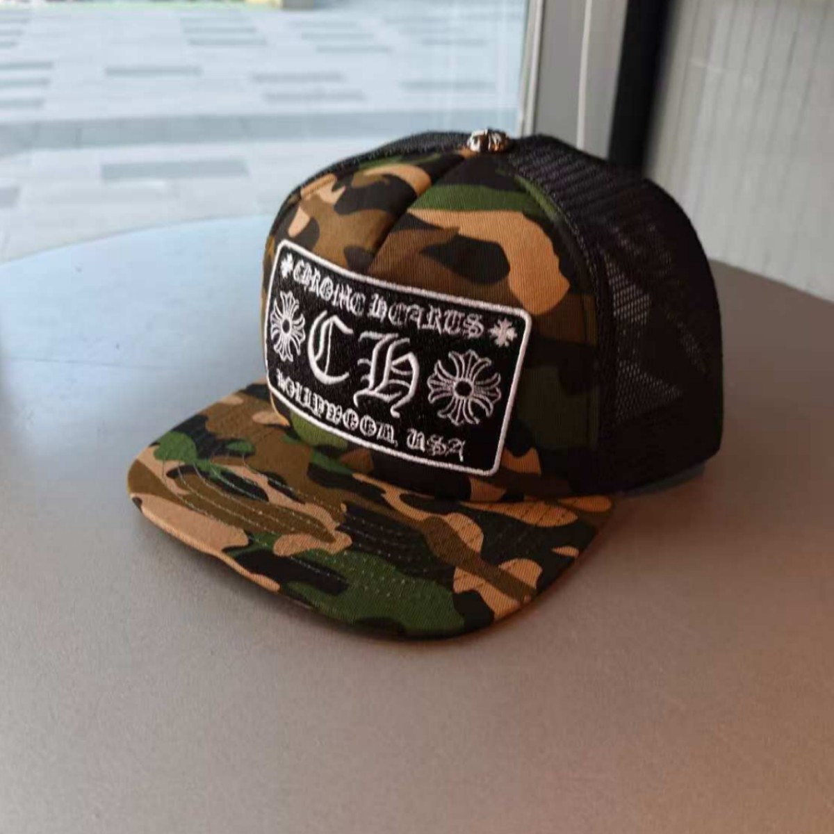 Sombrero para el sol CH Cro de verano para parejas nuevas de moda americana, sombrero de hip-hop de ala plana bordado a la moda ~ sombrero de malla de béisbol