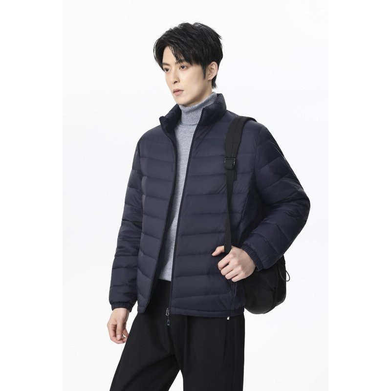 Stylish and simple solid color stand-up collar down jacket for teenagers and men, comfortable, warm, casual and versatile for winter.