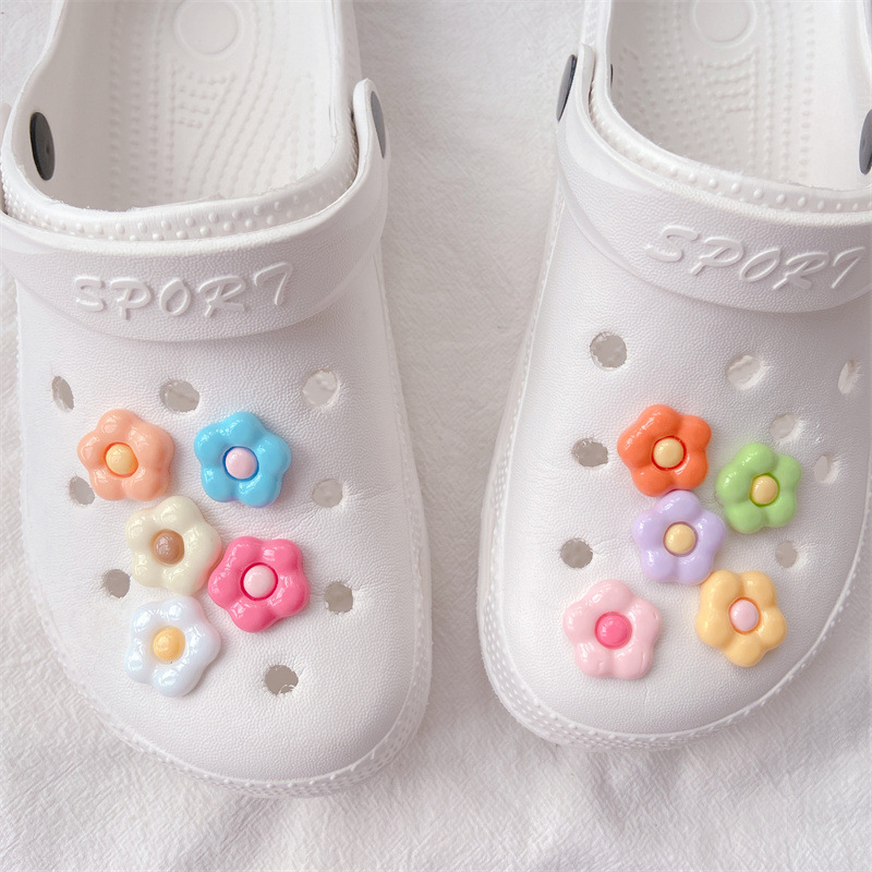 Plastic Material Flower Pattern Flower Shoe Accessories Plastic Slippers Summer Shoe Buckle