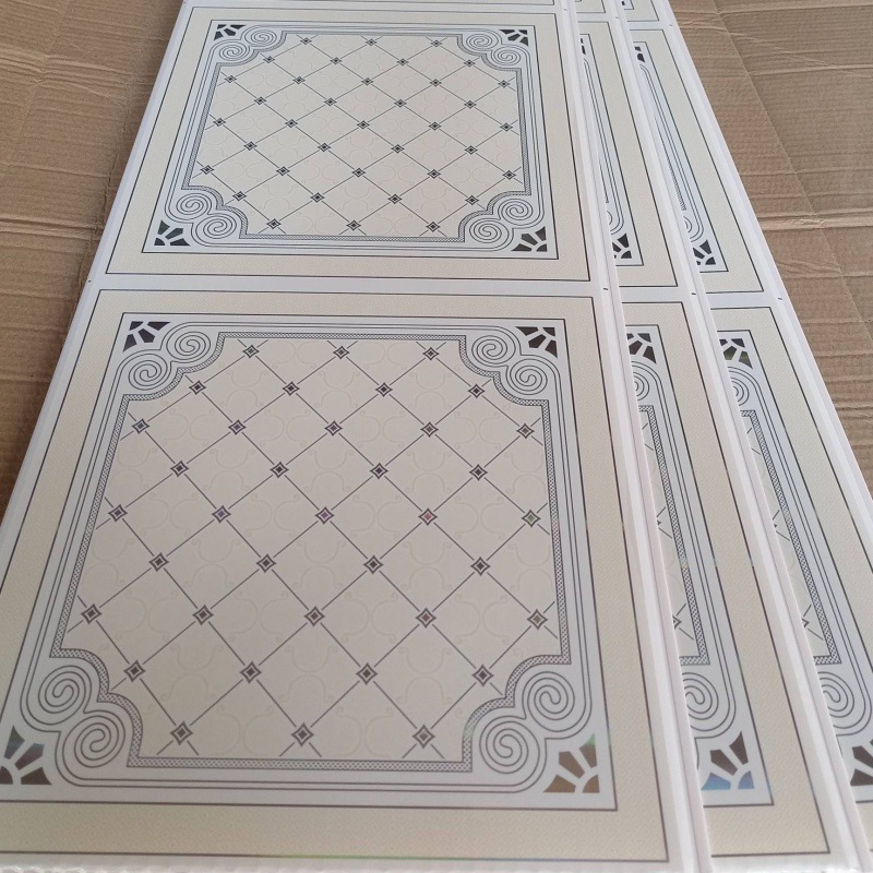 PVC tira larga de plástico fuelle de techo de plástico techo de goma cocido techo sala de estar dormitorio baño material de decoración 30cm