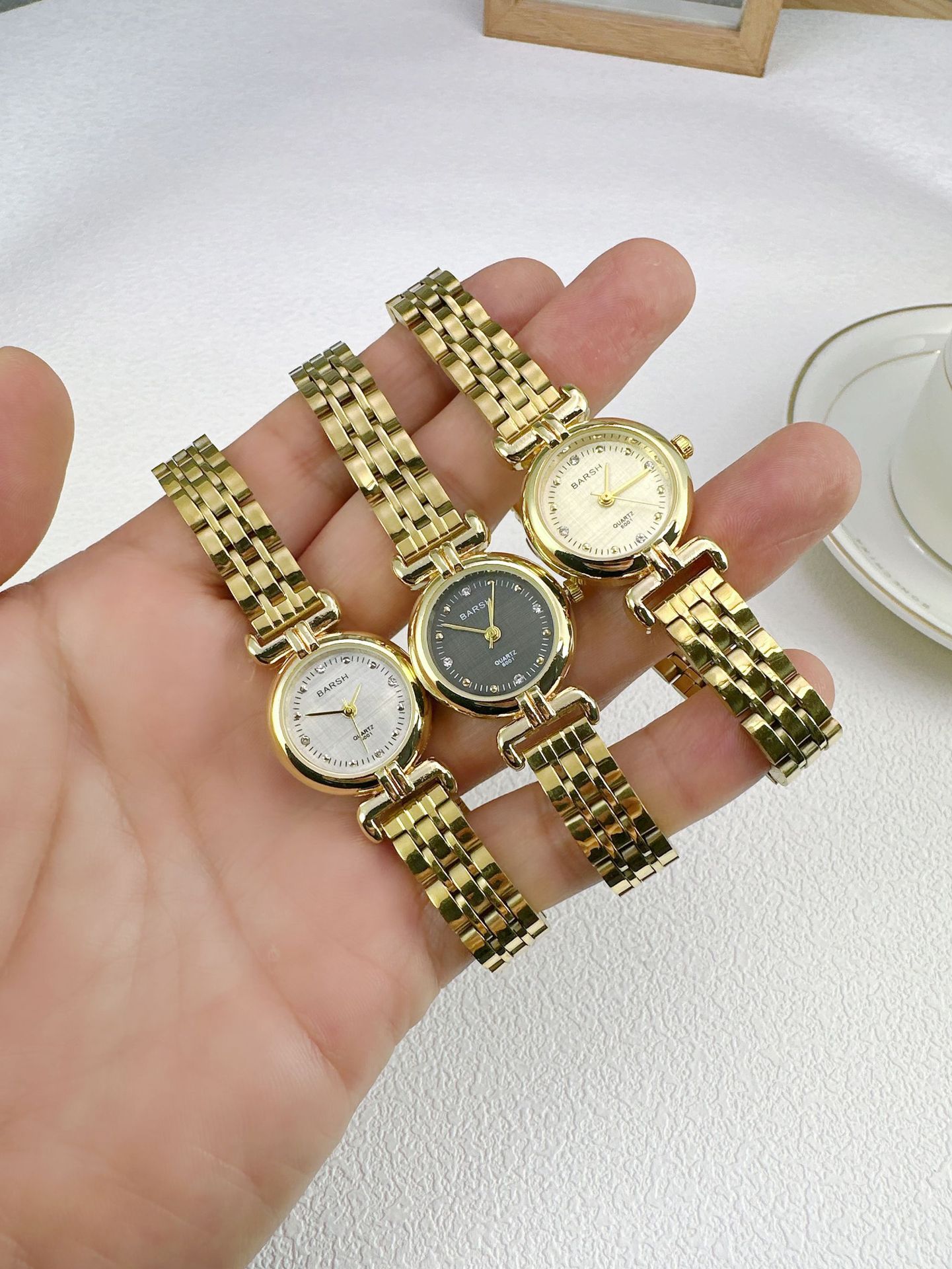 50g Weight Ordinary Glass Mirror Material Stainless Steel Strap Material Watch Classification Pointer Display Type Folding Buckle Buckle Style Round Dial Shape Holiday, Daily Occasion Quartz Movement Solid Color Pattern All Seasons Season Women's Gender Vintage Style, Classic Style Style Vintage Style Classic Style Solid Color Other Printing (Printing) Quartz Watch 11