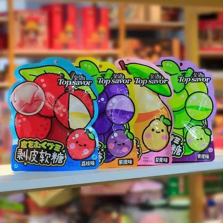 金语剥皮软糖108g青提紫提剥皮糖网红休闲零食独立包装荔枝梨膏味