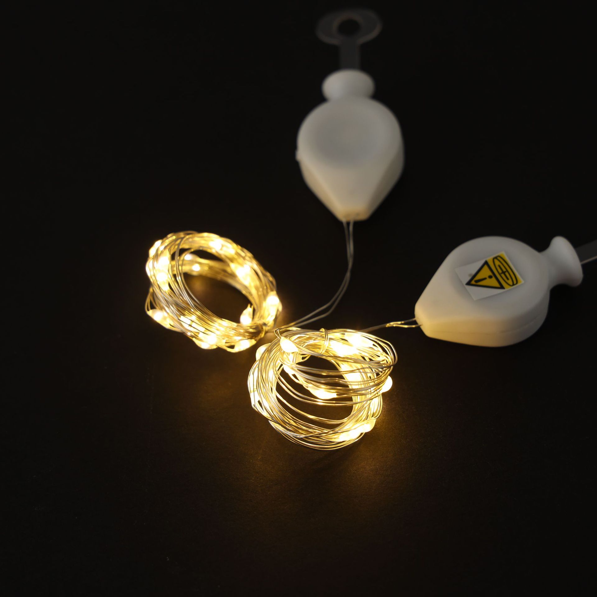 led灯串新款装饰氛围小彩灯 新品  小鱼造型纽扣灯串节日氛围圣诞